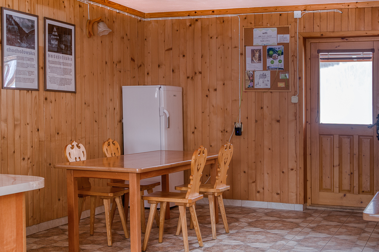 kiry 9 jadalnia kuchnia (4)